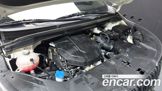 Kia Canival 2023 — photo 6