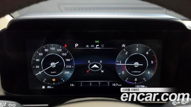 Kia Canival 2023 — photo 11