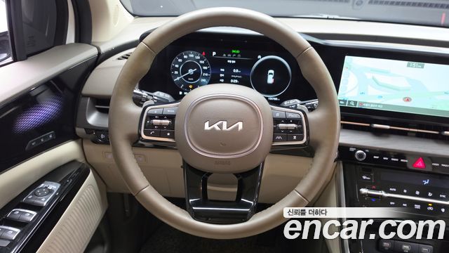 Kia Canival 2023 — photo 18