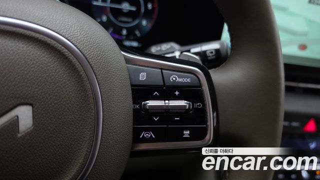 Kia Canival 2023 — photo 23