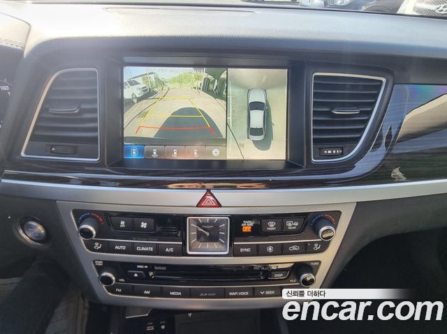 Genesis G80 2018 — photo 12