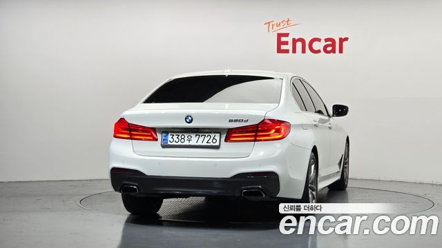 BMW 5-Series 2018 — photo 4