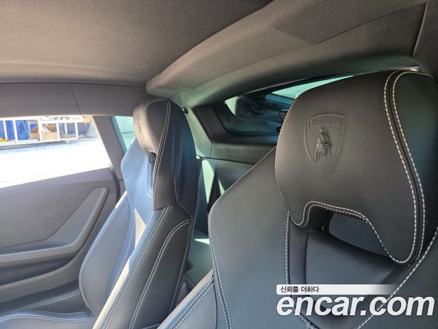 Lamborghini Huracan 2016 — photo 9