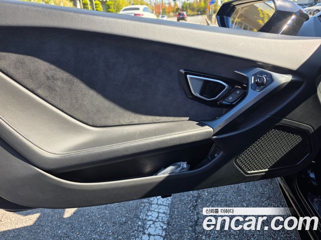 Lamborghini Huracan 2016 — photo 11
