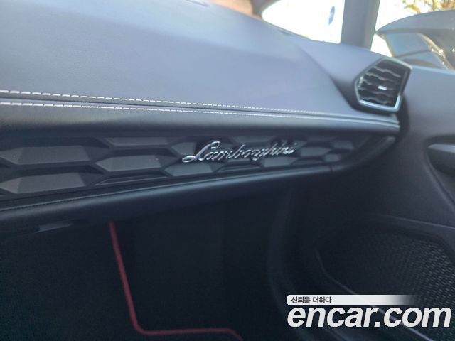 Lamborghini Huracan 2016 — photo 16