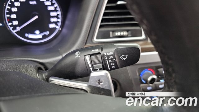 Hyundai Genesis 2016 — photo 18
