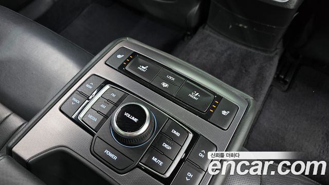 Hyundai Genesis 2016 — photo 19