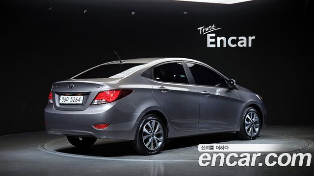 Hyundai Accent 2018 — photo 2