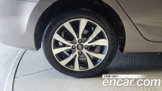 Hyundai Accent 2018 — photo 5