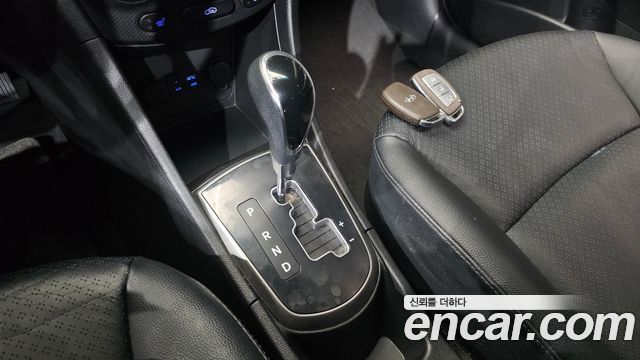 Hyundai Accent 2018 — photo 9