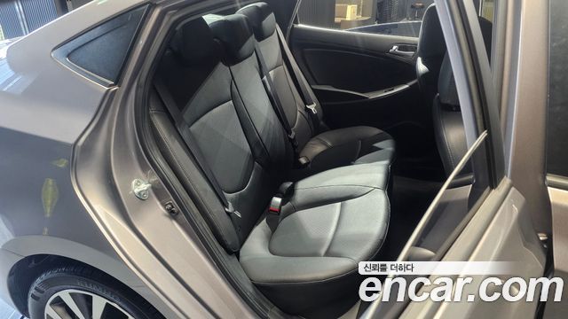 Hyundai Accent 2018 — photo 11