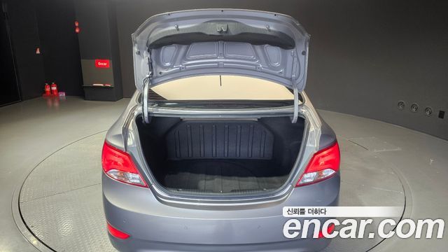 Hyundai Accent 2018 — photo 20