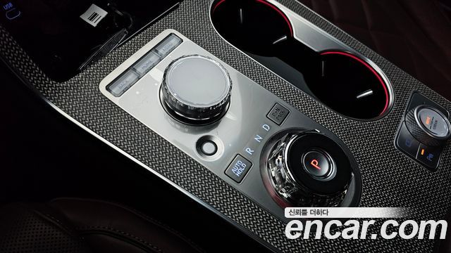 Genesis GV80 2024 — photo 12