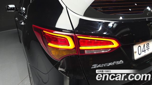 Hyundai Santafe 2016 — photo 9