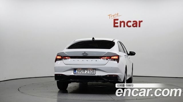 Hyundai AVANTE 2023 — photo 4