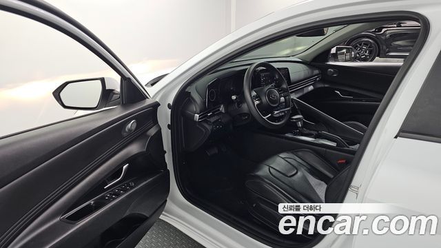 Hyundai AVANTE 2023 — photo 10