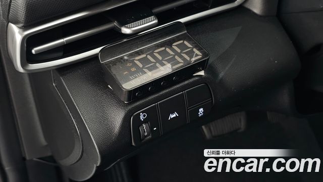 Hyundai AVANTE 2023 — photo 20