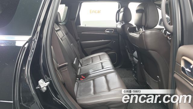 Jeep Cherokee 2017 — photo 12