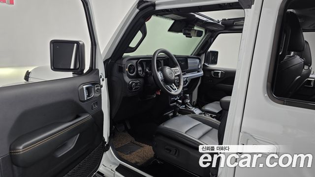 Jeep Wrangler 2024 — photo 13