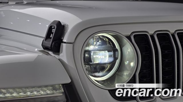 Jeep Wrangler 2024 — photo 8