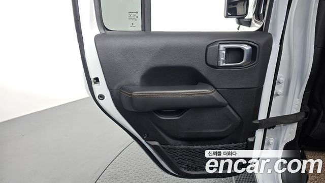 Jeep Wrangler 2024 — photo 15