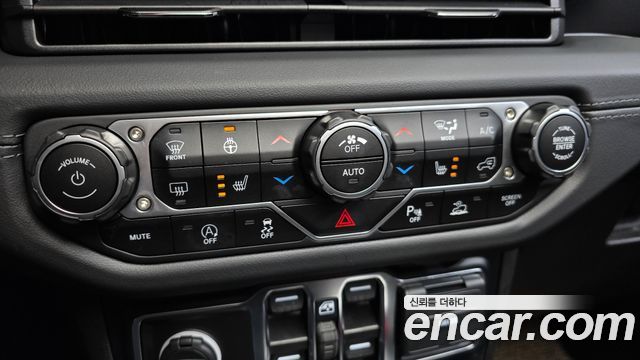 Jeep Wrangler 2024 — photo 30