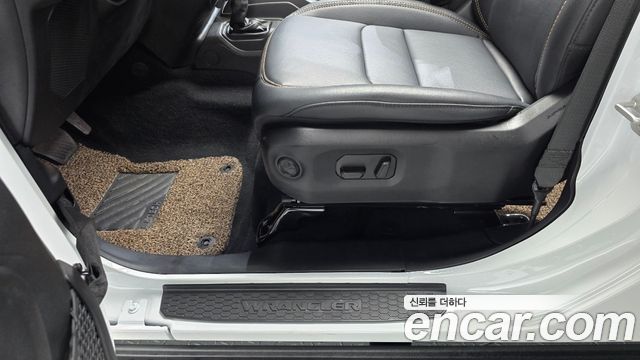Jeep Wrangler 2024 — photo 33