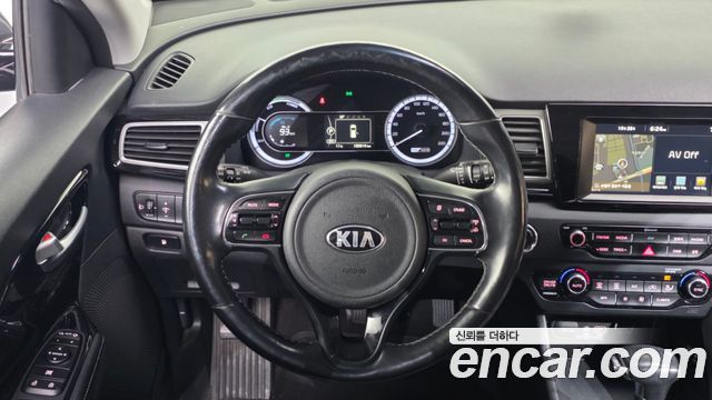 Kia Niro 2017 — photo 19