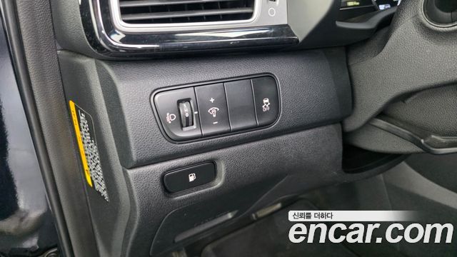 Kia Niro 2017 — photo 23