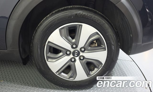 Kia Niro 2017 — photo 7