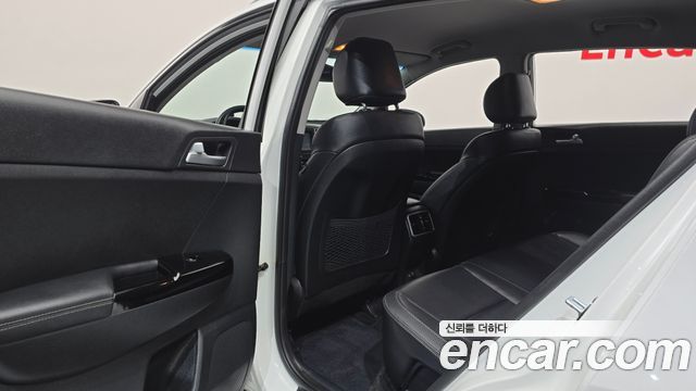 Kia Sportage 2017 — photo 17
