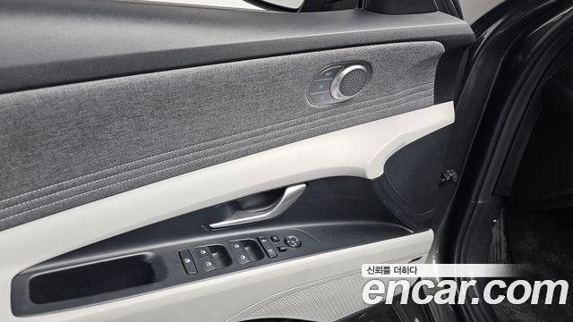Hyundai AVANTE 2023 — photo 24