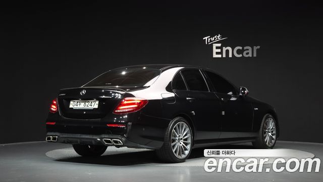 Mercedes-Benz E-Class 2019 — photo 2