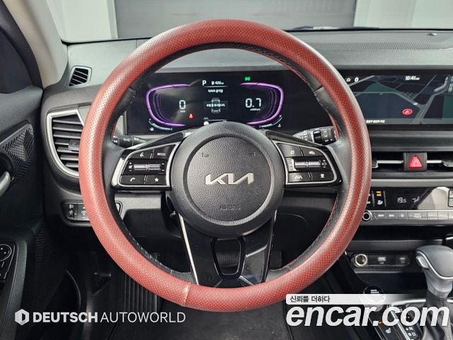 Kia Seltos 2023 — photo 8
