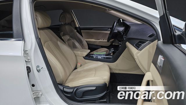 Hyundai Sonata 2015 — photo 16