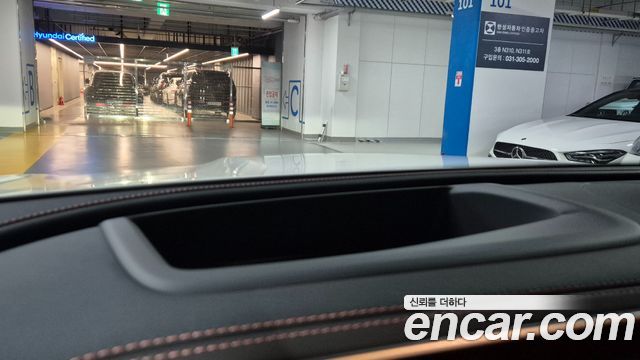 Mercedes-Benz GLC-Class 2024 — photo 16
