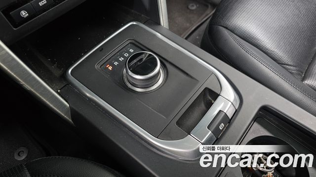 Land Rover Discovery Sport 2018 — photo 9