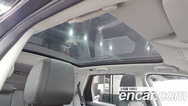 Land Rover Discovery Sport 2018 — photo 19