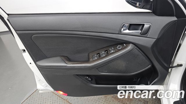 Kia K5 2014 — photo 14