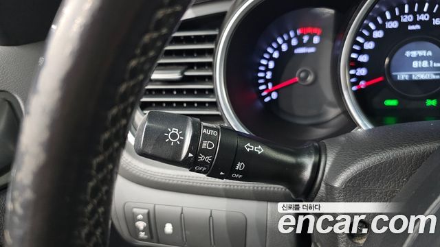 Kia K5 2014 — photo 27