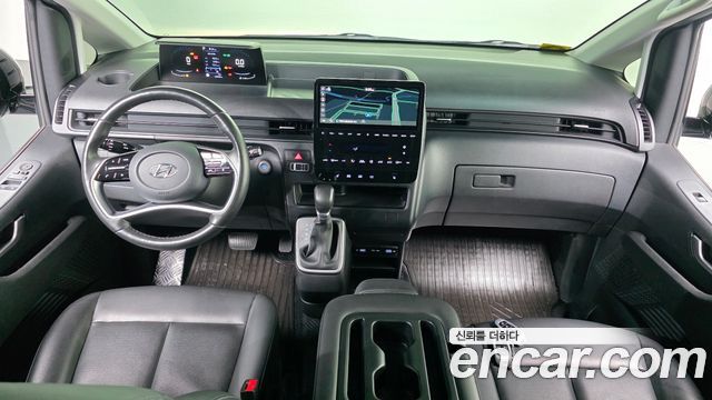 Hyundai Staria 2023 — photo 10