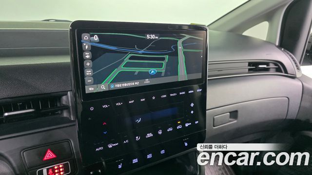 Hyundai Staria 2023 — photo 20