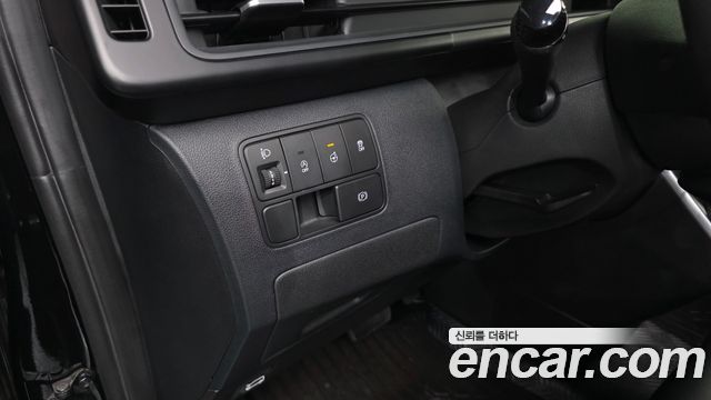 Hyundai Staria 2023 — photo 24
