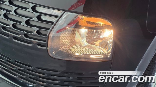 Hyundai Staria 2023 — photo 8