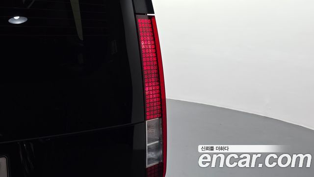 Hyundai Staria 2023 — photo 9