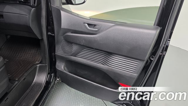 Hyundai Staria 2023 — photo 14