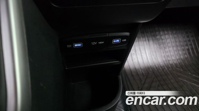 Hyundai Staria 2023 — photo 27