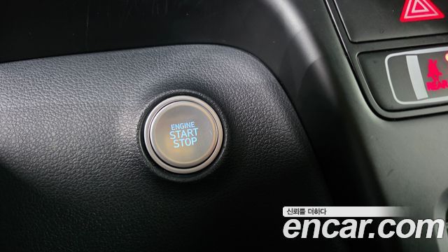 Hyundai Staria 2023 — photo 28