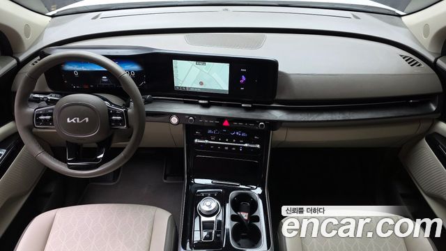Kia Canival 2023 — photo 10