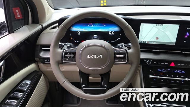 Kia Canival 2023 — photo 19